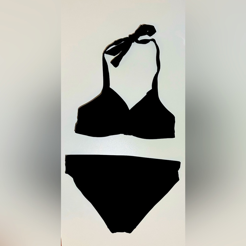 BODEN BLACK BIKINI PERFECT FOR ANYBODY!!!